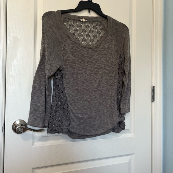 Eyeshadow Tops - Gray Women's Crochet Knit Top